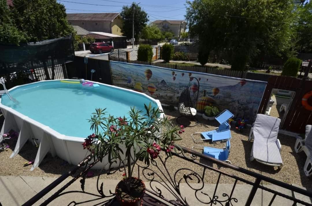 Vila Robert Hotel Schitu Bagian luar foto
