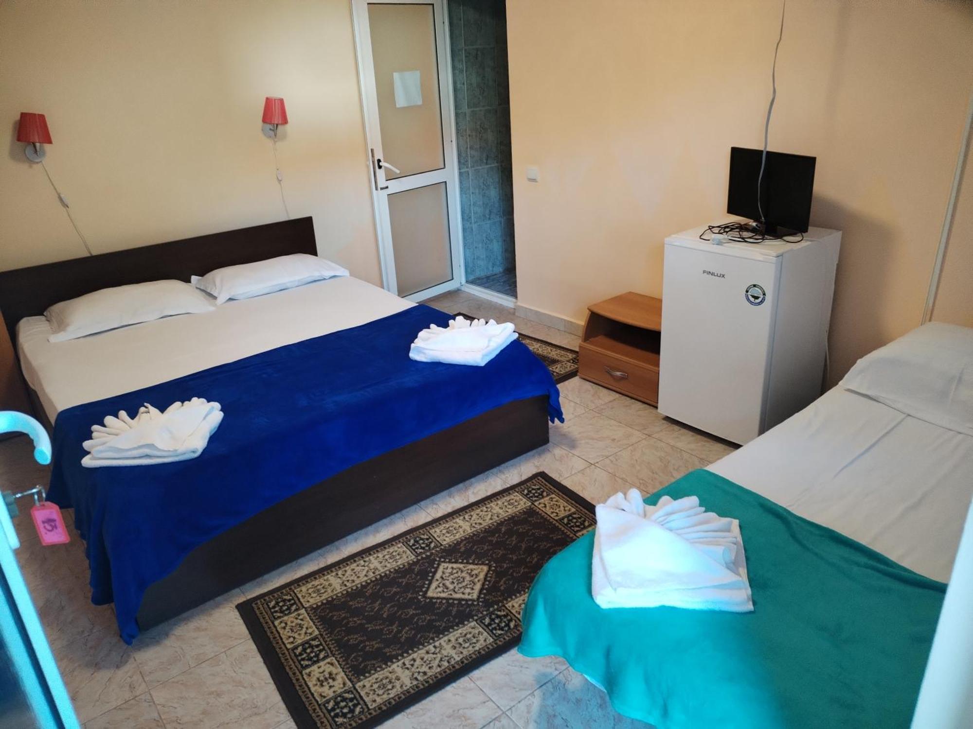 Vila Robert Hotel Schitu Bagian luar foto